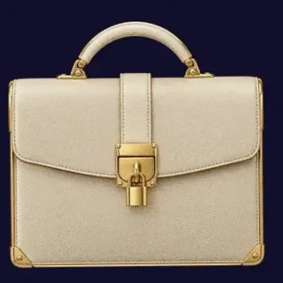 Locked leather briefcase — Slots Gallery